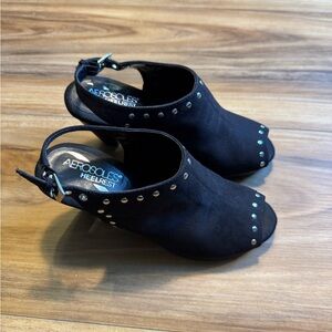 AEROSOLES Black Studded Peep-Toe Heels